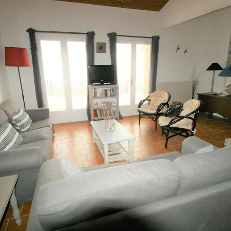 Jolie Maison Face A La - 3 A - Fr-1-22-183 Feriehus