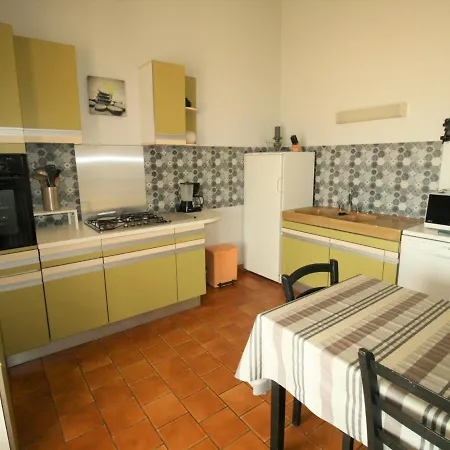 Holiday home Jolie Maison Face A La - 3 A - Fr-1-22-183