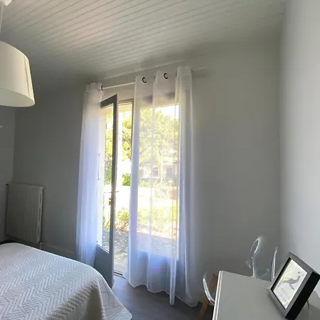 Jolie Maison Face A La - 3 A - Fr-1-22-183 *