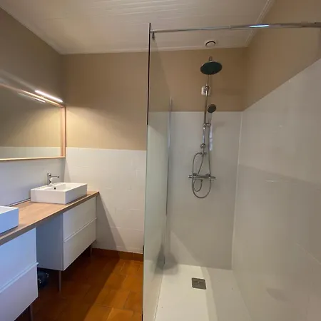 Jolie Maison Face A La - 3 A - Fr-1-22-183 *